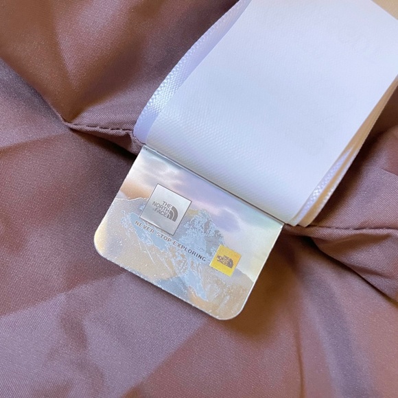 The North Face Women’s New Dealio Down Parka In Twilight Mauve - Picture 9 of 10